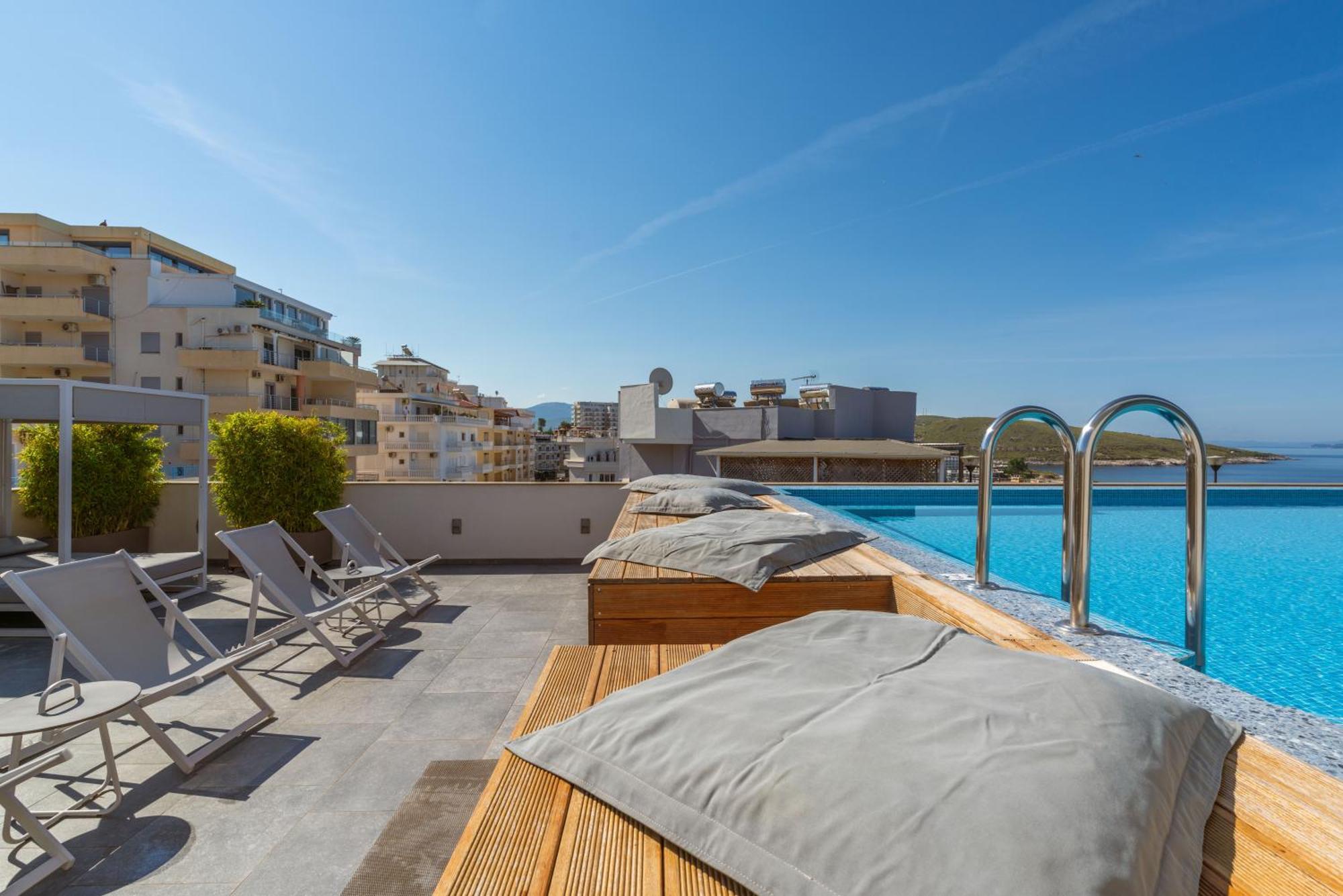 Glow Boutique Hotel & Suites Sarandë Exterior foto